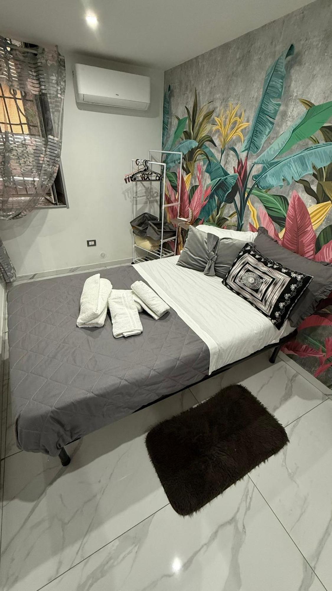 Mixed By Erry Hotel Napoli Bagian luar foto